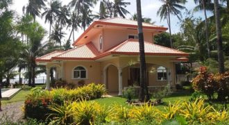 Beach Property with Rental Homes & Pool – S O L D –