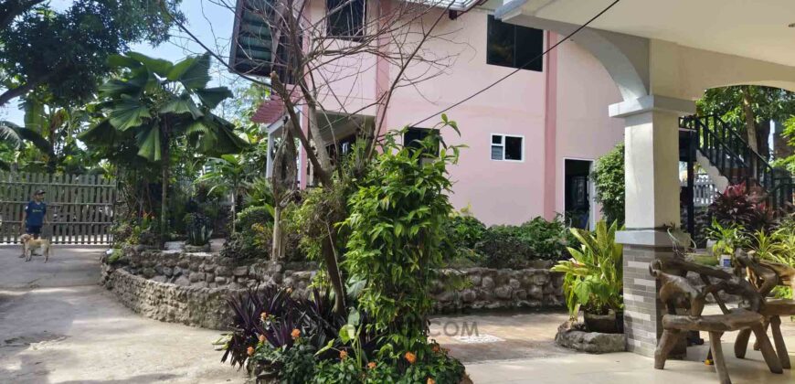 FOR SALE!! PROPERTY WITH 4 BEDROOM FAMILY HOUSE AND A 2 STORY RENTAL HOUSE.